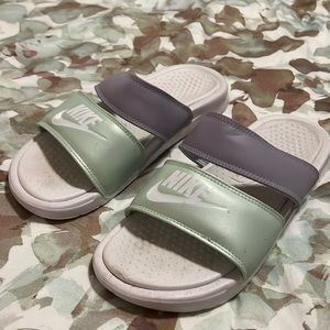 Nike duo slides